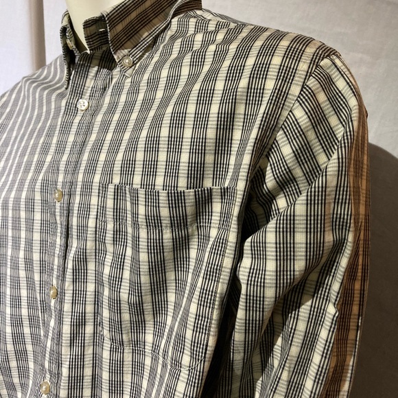 T. Harris London Button-up Shirt Size L - Picture 2 of 6